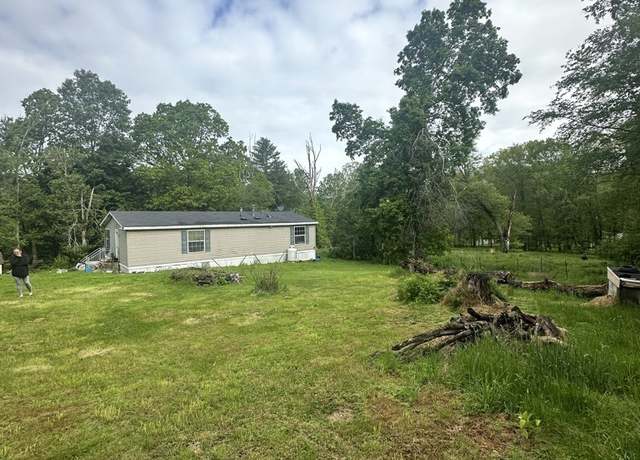 Property at 116 Paradise Dr, Brooklyn, CT 06234, 3 beds, 2 baths