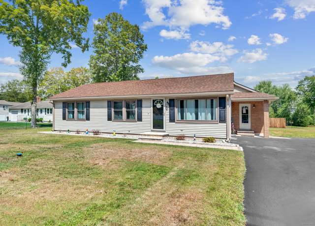 Property at 475 Jude Ln, Southington, CT 06489, 3 beds, 1 bath