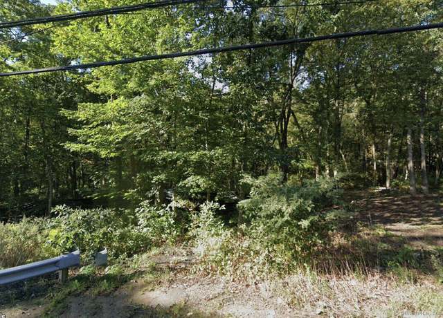Property at 548 Merrow Road Rd, Tolland, CT 06084
