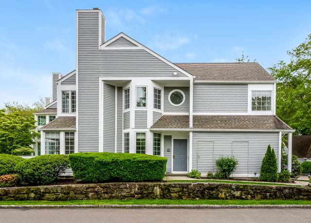 Property at 22 Hale Ln #22, Darien, CT 06820, 1 bed, 1.5 baths