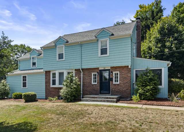 Property at 30 Dorrance St, Hamden, CT 06518, 4 beds, 1.5 baths