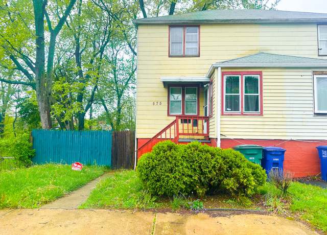 Property at 575 Pearl Harbor St, Bridgeport, CT 06610, 2 beds, 1 bath