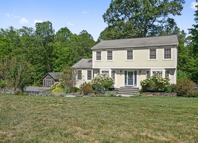 Property at 23 Colonial Dr, Danbury, CT 06811, 3 beds, 2.5 baths