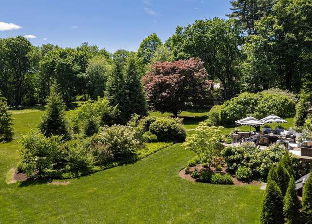 Property at 40 Oenoke Rdg, New Canaan, CT 06840, 7 beds, 7 baths