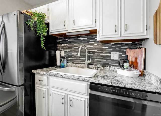 Property at 11 Riverview Dr #11, Bridgeport, CT 06606, 1 bed, 1 bath