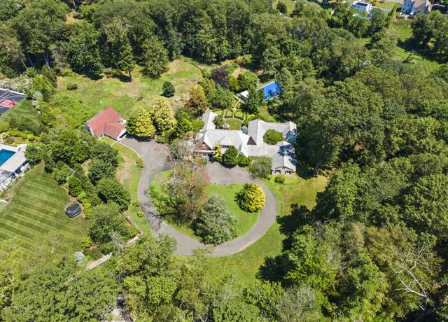 Property at 37 Green Acre Ln, Westport, CT 06880, 7 beds, 5.5 baths