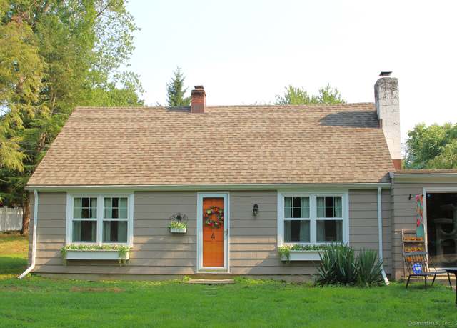 Property at 4 Heather Hl, Westport, CT 06880, 4 beds, 1.5 baths