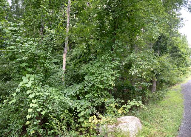 Property at 86 pine orchard Rd, Branford, CT 06405
