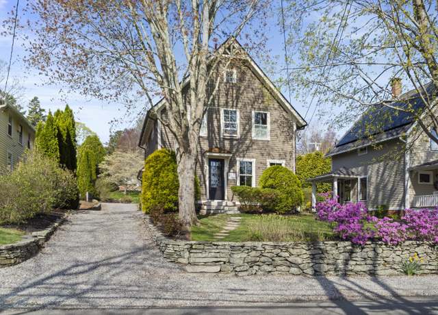 Property at 239 High St, Groton, CT 06355, 3 beds, 1.5 baths