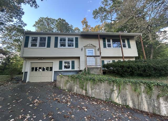 Property at 3 Morningstar Dr, Seymour, CT 06483, 3 beds, 1 bath