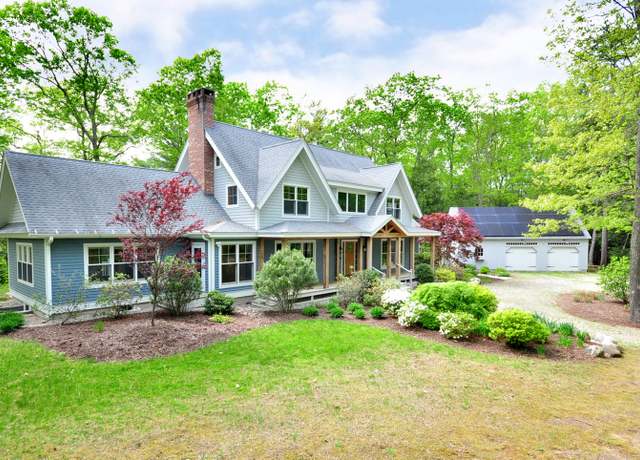 Property at 30 Holcomb Rdg, Granby, CT 06090, 3 beds, 3.5 baths