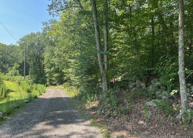 Property at 70 Towns End Rd, Newtown, CT 06470