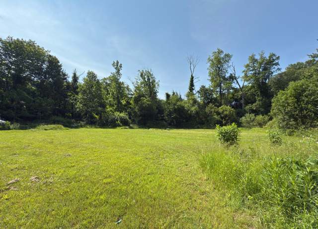 Property at 31 Webb Cir, Monroe, CT 06468