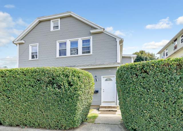 Property at 192 Scofield Ave, Bridgeport, CT 06605, 6 beds, 2 baths
