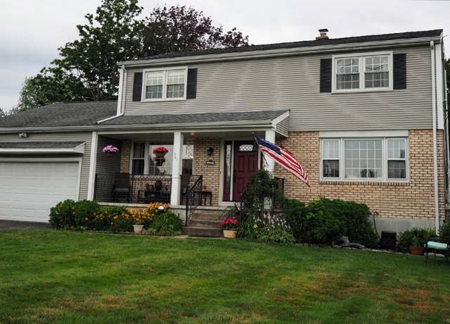 Property at 347 Shingle Hill Rd, West Haven, CT 06516, 4 beds, 2 baths