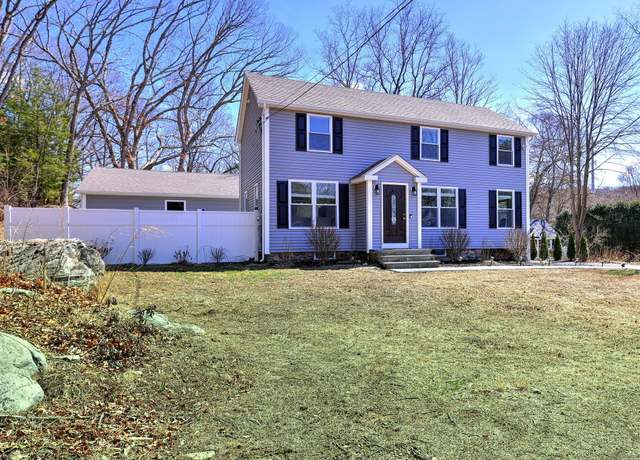 Property at 58 Shadduck Rd, Middlebury, CT 06762, 3 beds, 2.5 baths