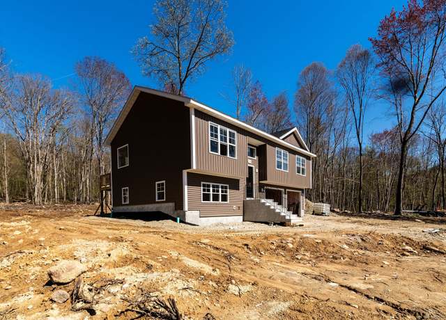 Property at 178 Tripp Hollow Rd, Brooklyn, CT 06234, 3 beds, 2 baths