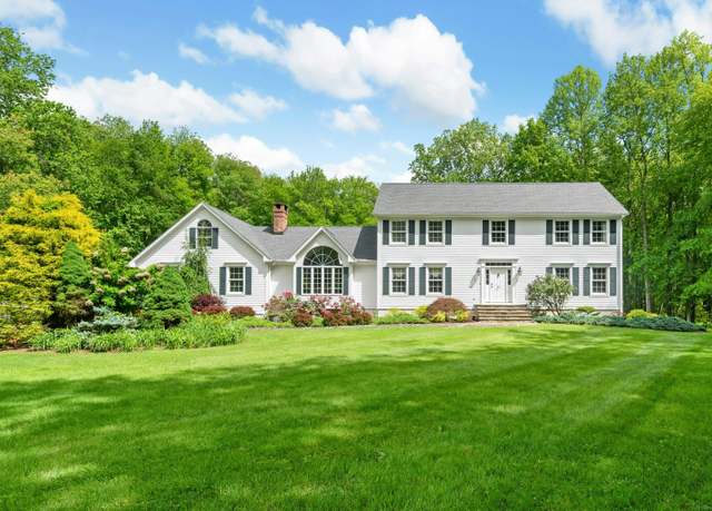 Property at 6 Galilee Way, Newtown, CT 06470, 4 beds, 2.5 baths