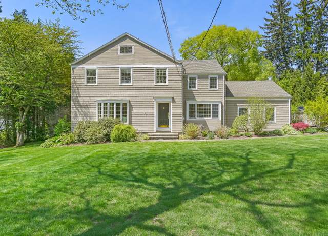 Property at 15 Old Orchard Rd, Easton, CT 06612, 4 beds, 2.5 baths