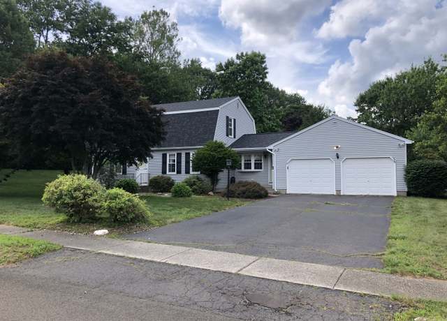 Property at 10 Empire Way, Bristol, CT 06010, 3 beds, 2.5 baths