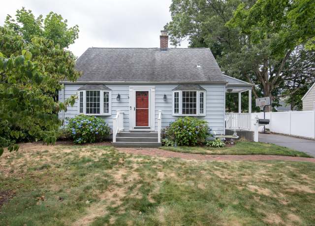 Property at 3 Lynette Dr, North Haven, CT 06473, 3 beds, 1.5 baths