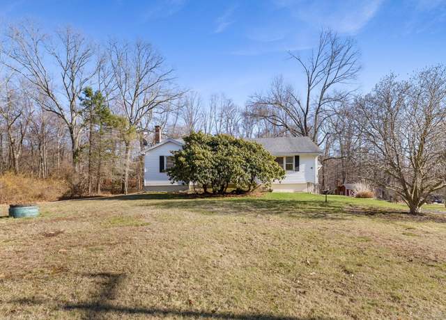 Property at 40 Sipples Hill Rd, East Haddam, CT 06469, 2 beds, 1.5 baths