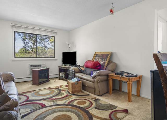 Property at 1168 Main St Unit B2, Stratford, CT 06615, 2 beds, 1 bath