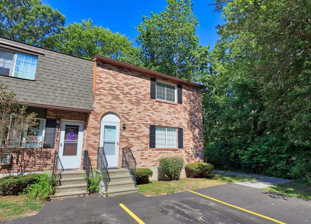 Property at 68 Sharon Rd Apt 9, Waterbury, CT 06705, 1 bed, 1 bath