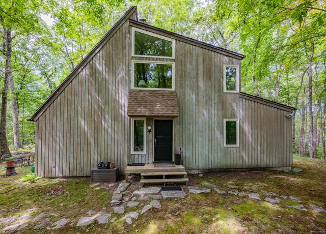Property at 101 Plumb Brook Rd, Woodbury, CT 06798, 3 beds, 2 baths