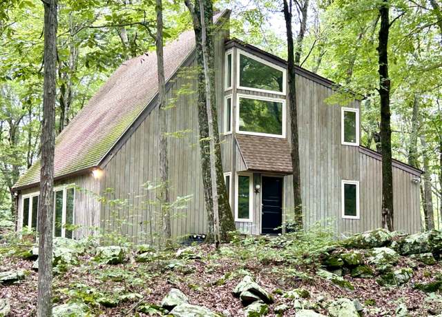 Property at 101 Plumb Brook Rd, Woodbury, CT 06798, 3 beds, 2 baths