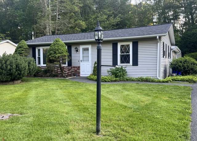 Property at 60 Sherry Ln, New Milford, CT 06776, 3 beds, 1 bath