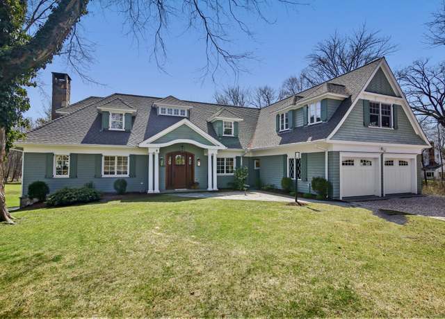 Property at 19 Bayberry Ln, Darien, CT 06820, 5 beds, 3.5 baths