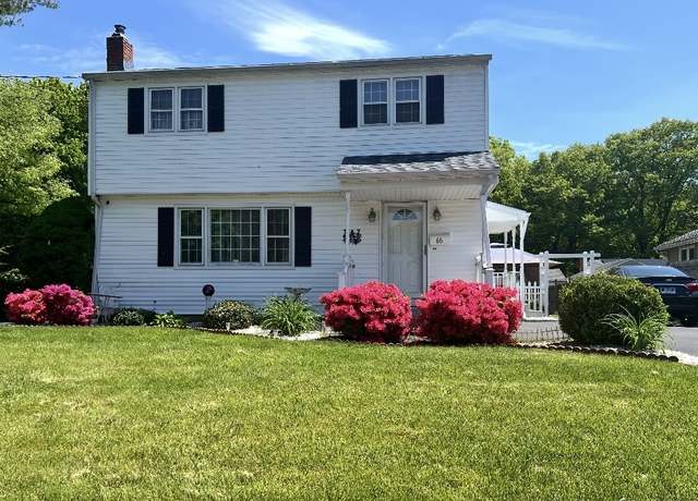 Property at 66 Bodwell Rd, East Hartford, CT 06108, 3 beds, 1.5 baths