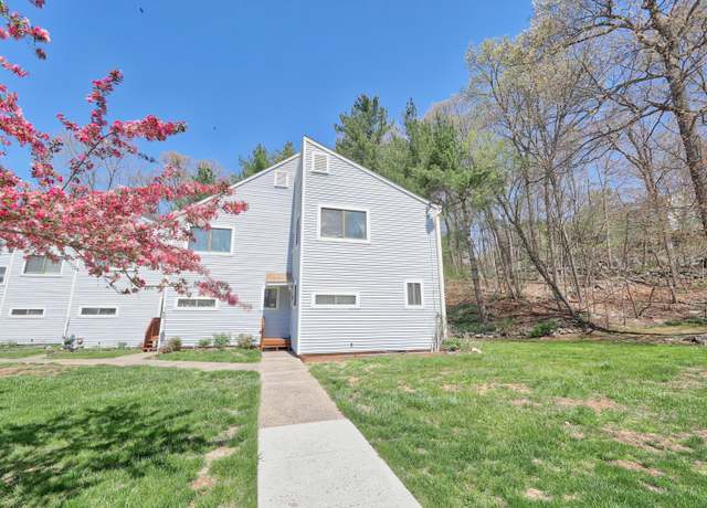 Property at 111 Wooster St Unit 5A, Naugatuck, CT 06770, 2 beds, 1.5 baths