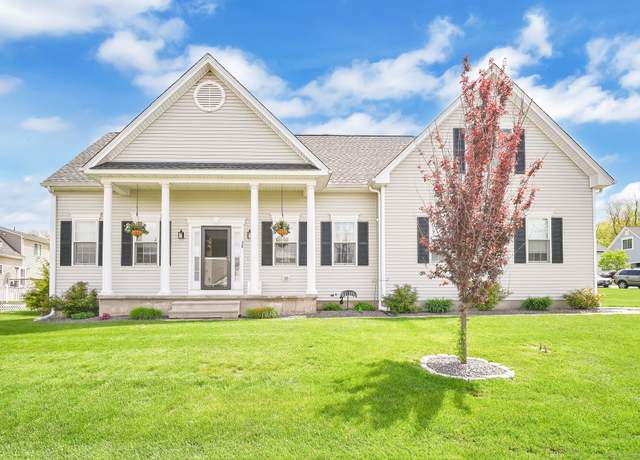 Property at 38 Steeple View Dr #38, Ellington, CT 06029, 3 beds, 2.5 baths