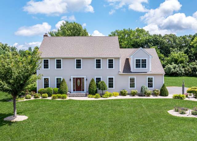 Property at 314 Great Pond Rd, Glastonbury, CT 06073, 4 beds, 3.5 baths