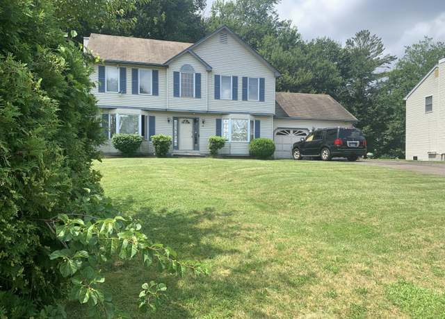 Property at 58 Amanda Cir, Windsor, CT 06095, 3 beds, 2.5 baths