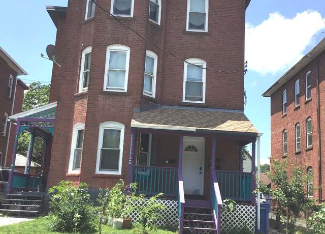 Property at 133 Babcock St, Hartford, CT 06106, 16 beds, 5 baths