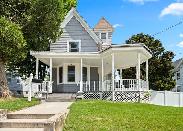 Property at 163 Willetts Ave, New London, CT 06320, 4 beds, 2 baths