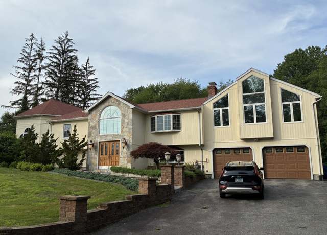 Property at 40 Walnut St, Monroe, CT 06468, 5 beds, 4 baths