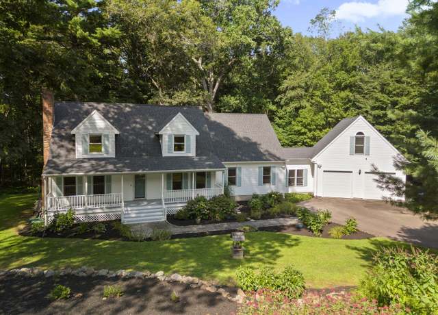 Property at 19 Goldfield Rd, Killingworth, CT 06419, 5 beds, 3 baths