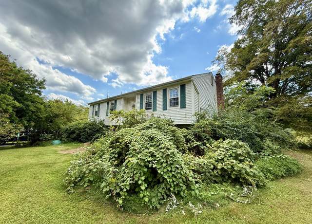 Property at 27 Meadowland Dr, New Milford, CT 06755, 3 beds, 2 baths