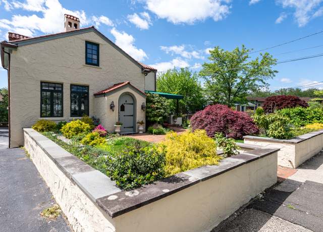 Property at 306 Hubbard Ave, Stamford, CT 06905, 3 beds, 1.5 baths