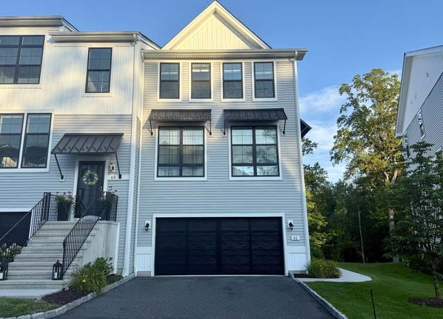 Property at 61 Brentwood Cir #66, Danbury, CT 06810, 4 beds, 3.5 baths