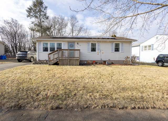 Property at 183 Deer Run Rd, Meriden, CT 06451, 3 beds, 1 bath