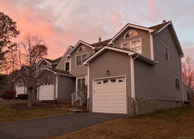 Property at 23 Lexington Pl S, Durham, CT 06422, 2 beds, 2.5 baths