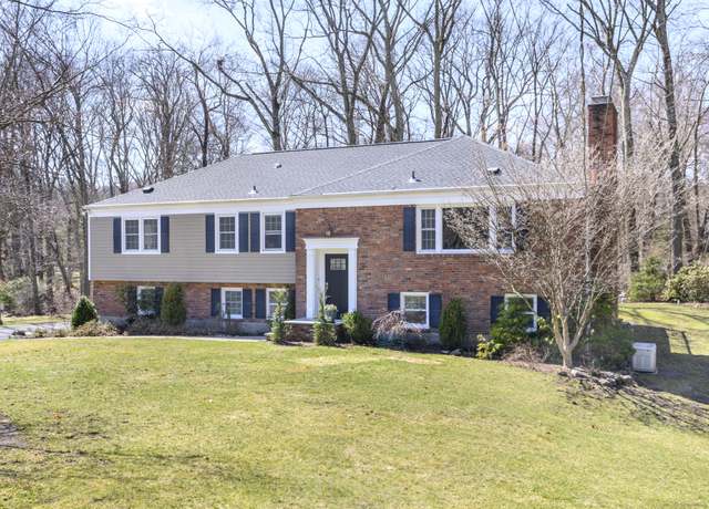 Property at 43 Settlers Trl, Stamford, CT 06903, 4 beds, 2.5 baths