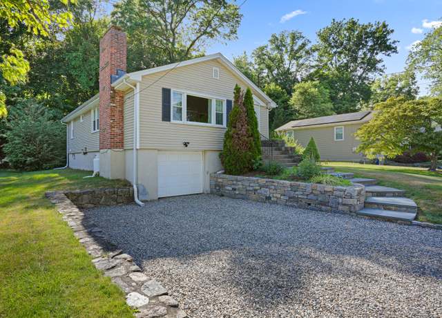 Property at 217 Macon Dr, Bridgeport, CT 06606, 3 beds, 1 bath