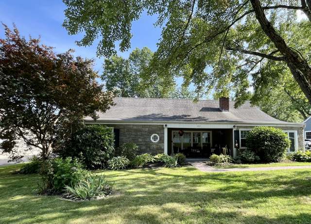 Property at 83 Haynes Rd, West Hartford, CT 06117, 4 beds, 2.5 baths