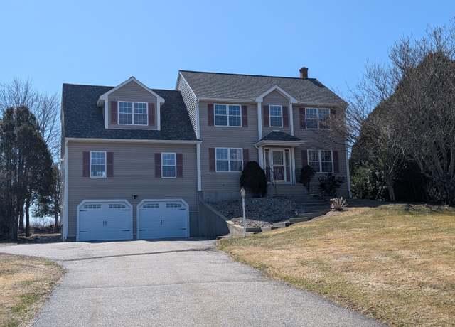 Property at 7 Margaret Cir, Pomfret, CT 06259, 4 beds, 2.5 baths
